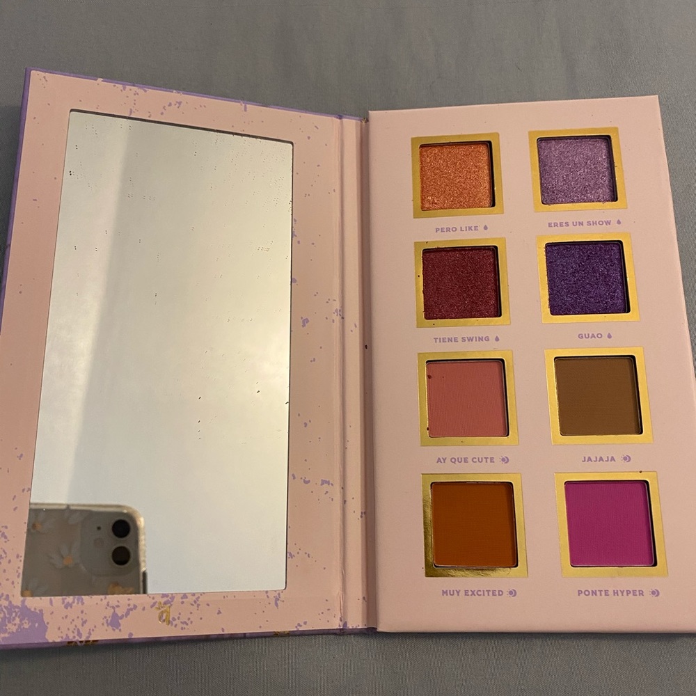 Spanglish makeup pallet